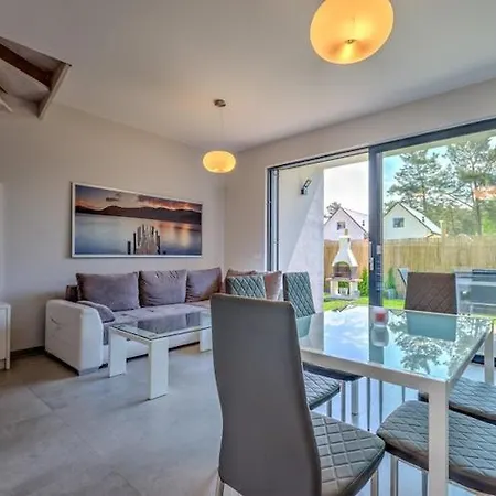 度假居 Holiday Home Pobierowo Near Baltic Beach, Cleaning Included *